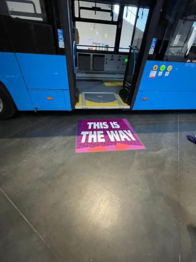 P0229 - Bodenaufkleber